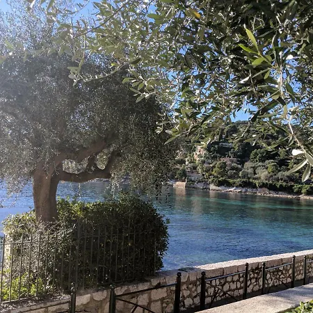 Escale * Saint-Jean-Cap-Ferrat
