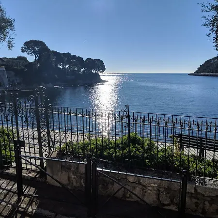 Escale Saint-Jean-Cap-Ferrat