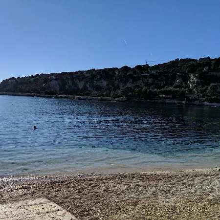 Escale * Saint-Jean-Cap-Ferrat